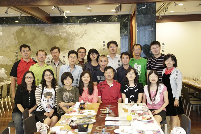 每位同學在照片中都有標示名字！